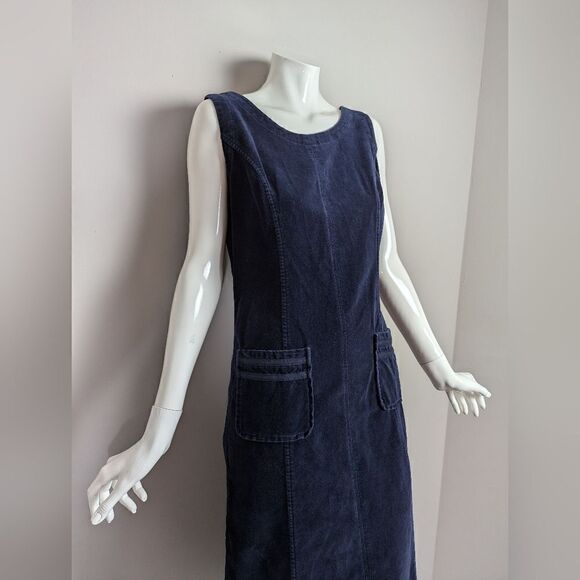 Laura Ashley Velour dress in Navy Blue front pockets, sleeveless, Vintage size 6 - Picture 7 of 9